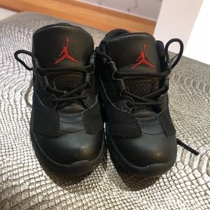 Jordan 11 Retro Low BT Black and Red